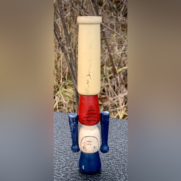 1930s Vintage Turned Wooden Articulating Arm Joint Skittle Soldier - Picture 12 of 13